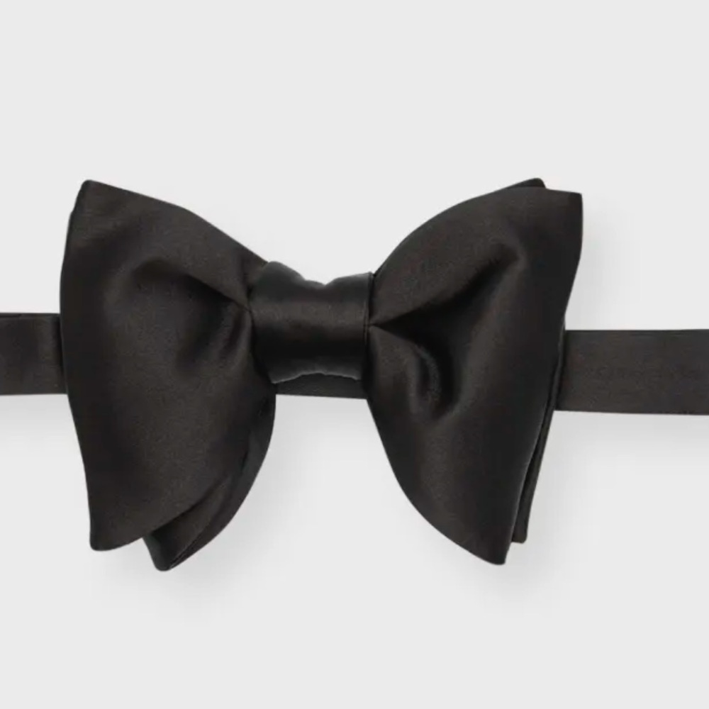 Tom Ford Classic Black Satin Bow Tie